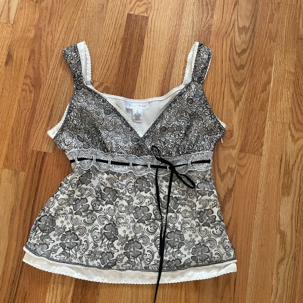 WHBM Adorable Black & White Top